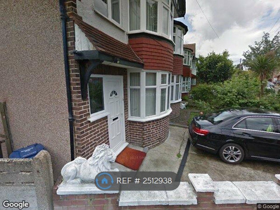 Property photo 1 of 3