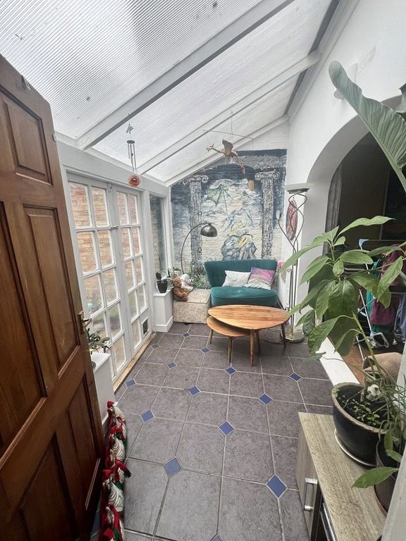 Property photo 2 of 4