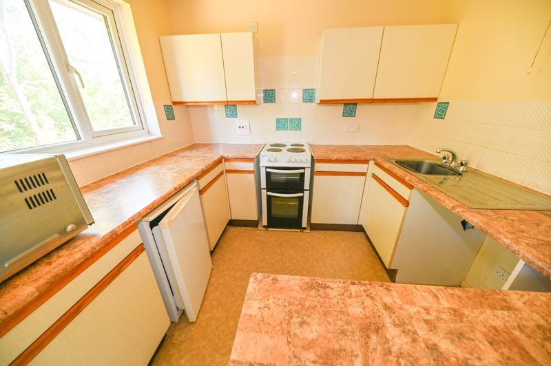 Property photo 3 of 12 Photo 11