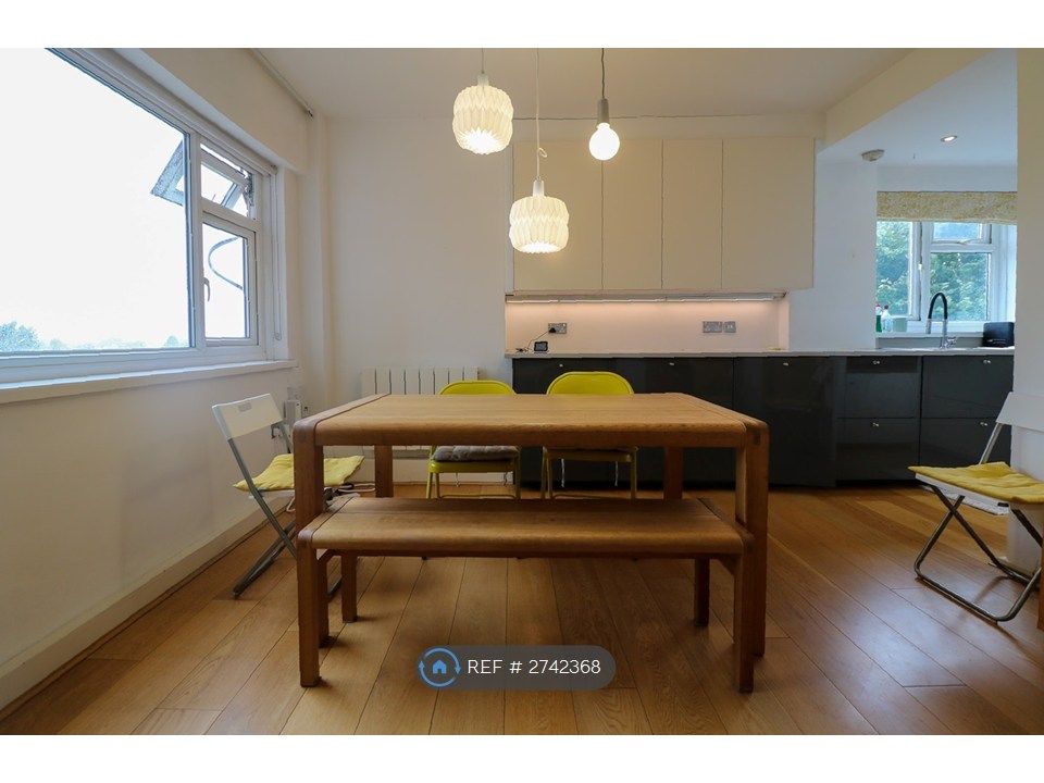 Property photo 1 of 9 6-Seater Dining Table