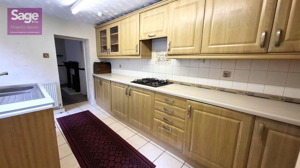 Property photo 3 of 22