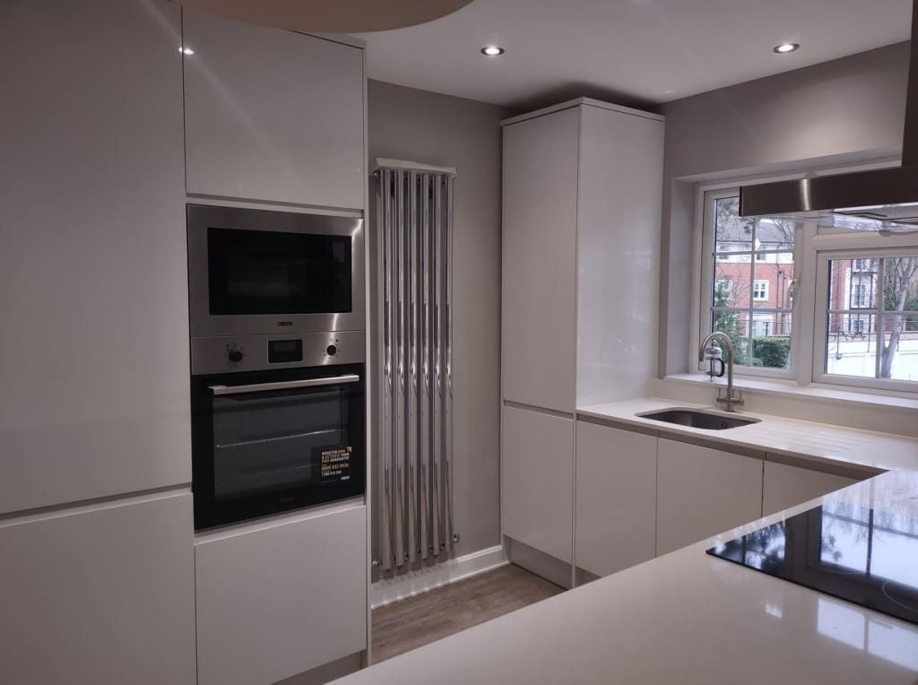 Property photo 2 of 5 Kitchen