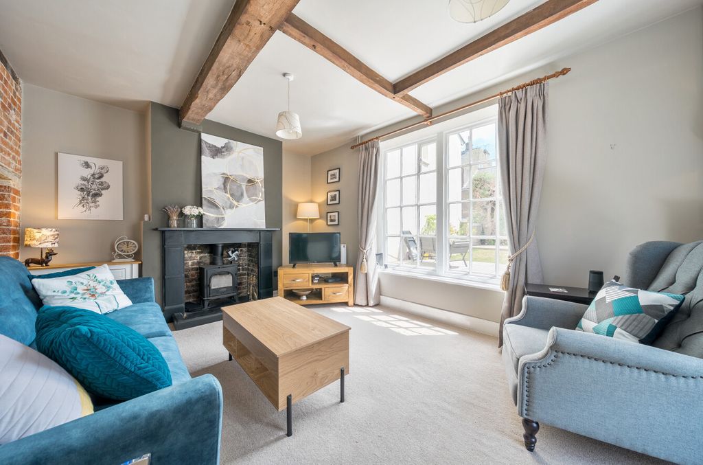 Property photo 1 of 15 1316033-35-6863c8...