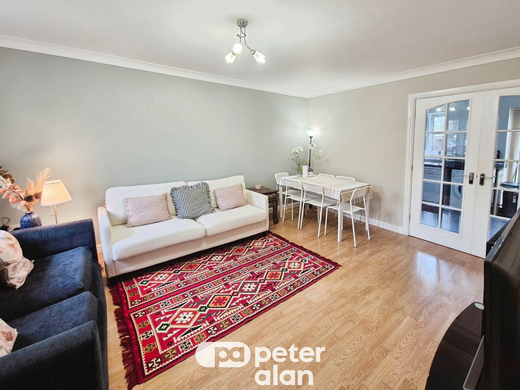 Property photo 2 of 13 Image