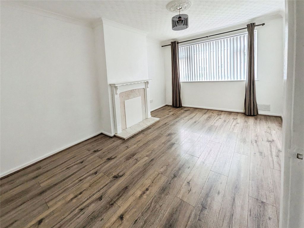 Property photo 2 of 7 Living Room