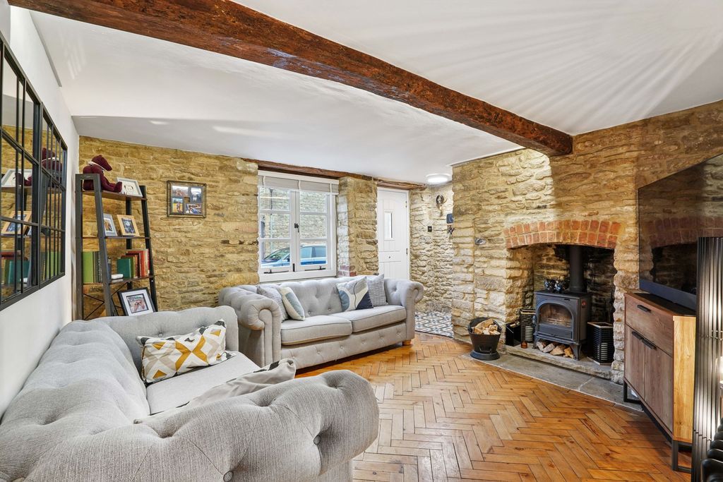 Property photo 2 of 15 Reception