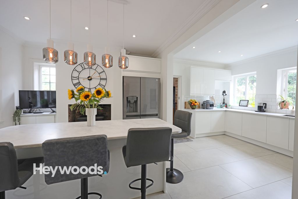 Property photo 3 of 50 0F1A6419