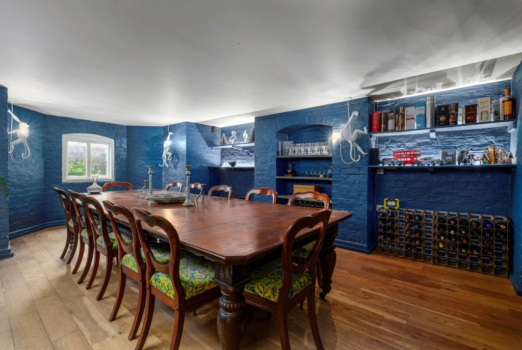 Additional image 12 of 6 bed detached house for saleKennedy Road, Shrewsbury, Shropshire SY3