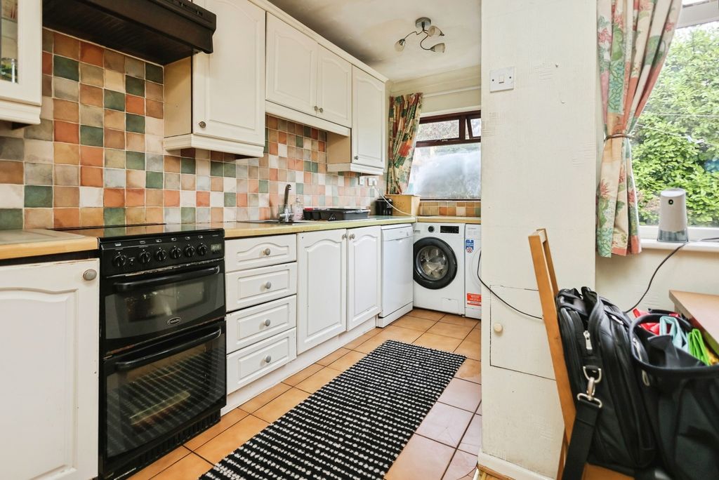 Property photo 3 of 13 Pbox-Img.Jpg
