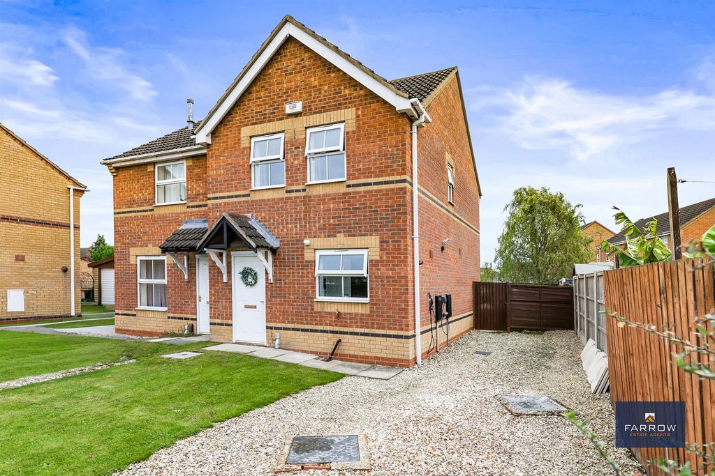 Property photo 1 of 27 Front