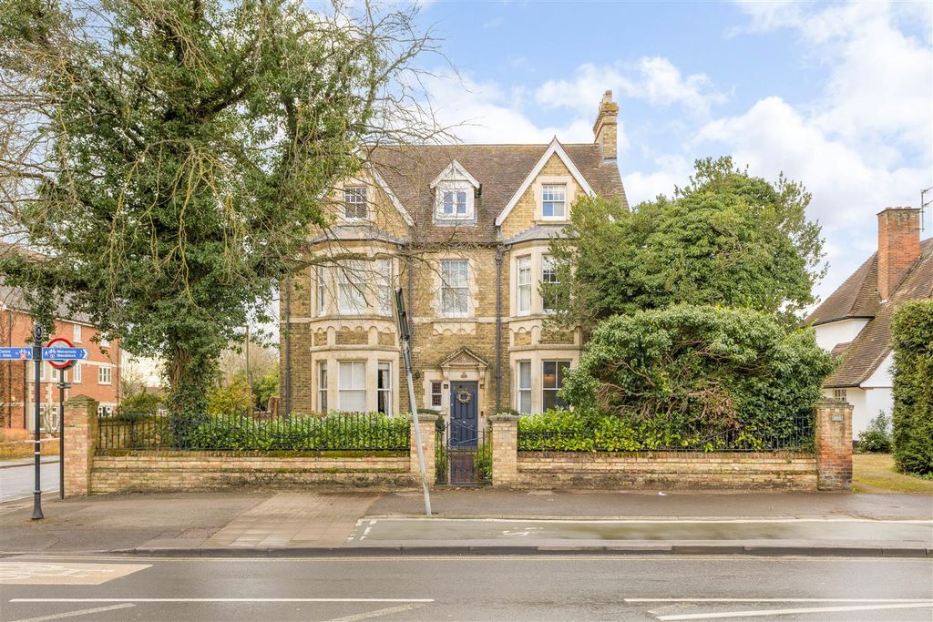 Property photo 1 of 19