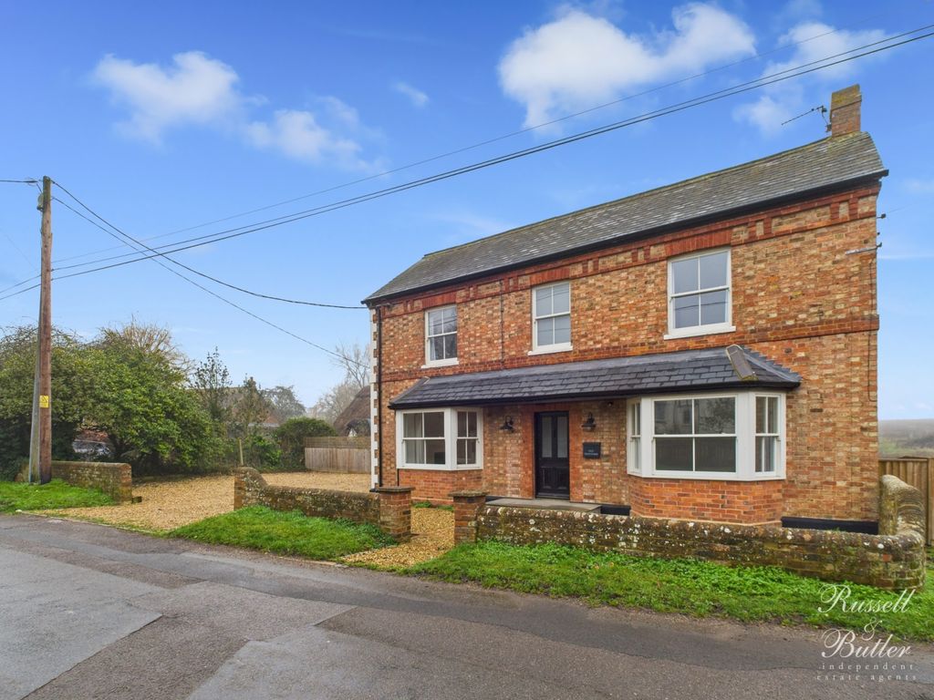 Property photo 1 of 23 Cam01995G0-Pr0392-Still041