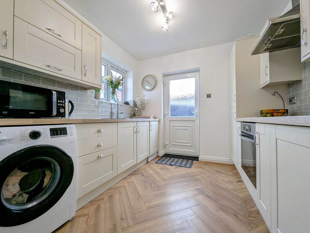 Property photo 2 of 22