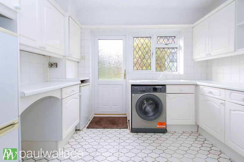 Property photo 2 of 18 Kitchen