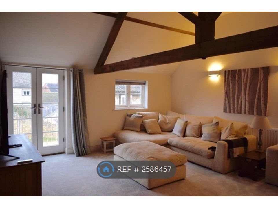 Property photo 2 of 13 First Floor Large Tv-Sitting Room
