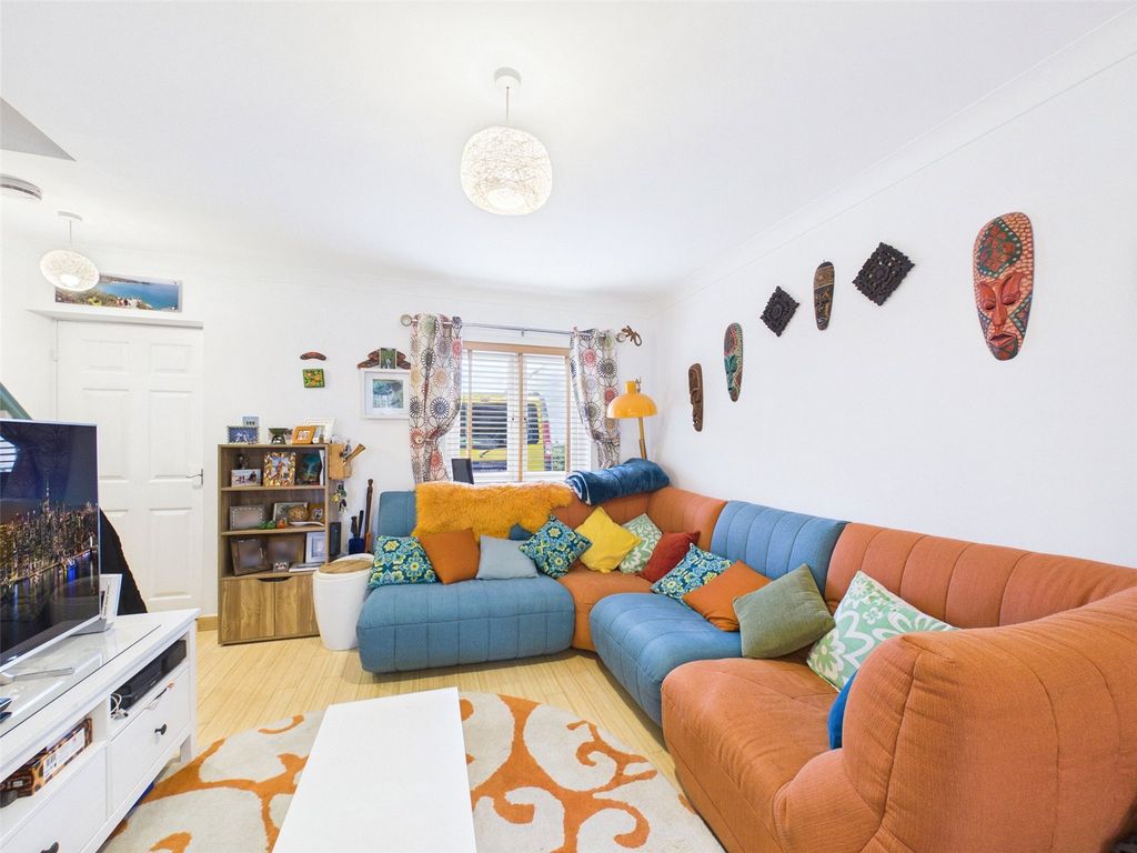 Property photo 2 of 23 Picture No. 05