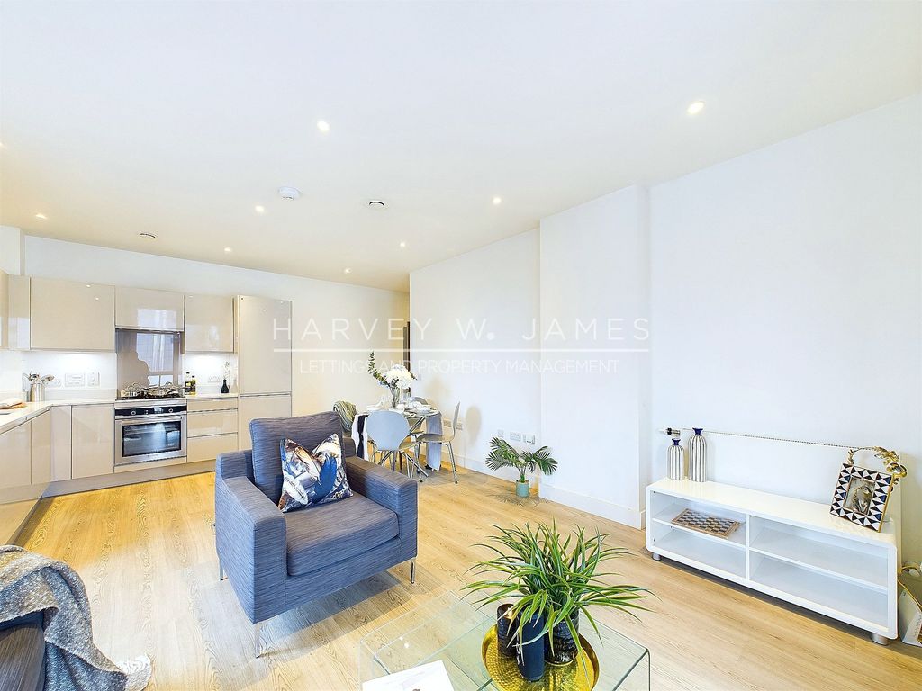 Property photo 3 of 31