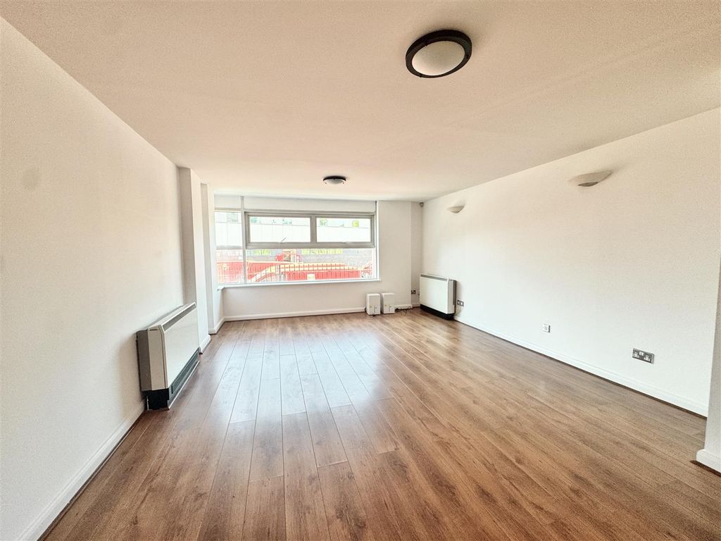 Property photo 3 of 11 Img_E2354.Jpg