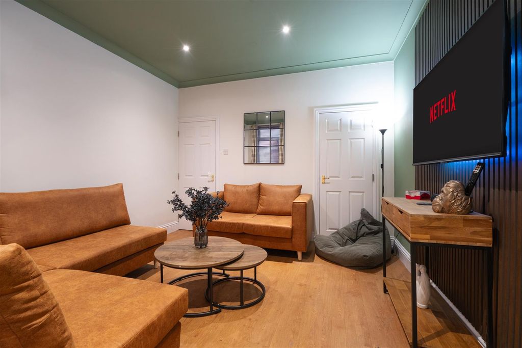 Property photo 2 of 10 _Ajh9375-Hdr.Jpg