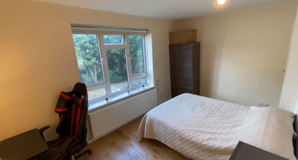 Property photo 2 of 5