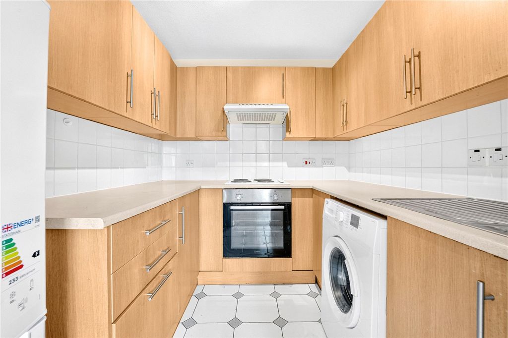 Property photo 3 of 8 Picture No. 09