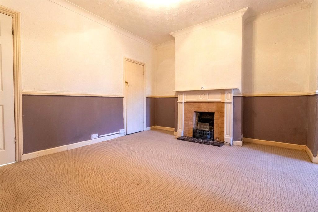 Property photo 3 of 8 Picture No. 05