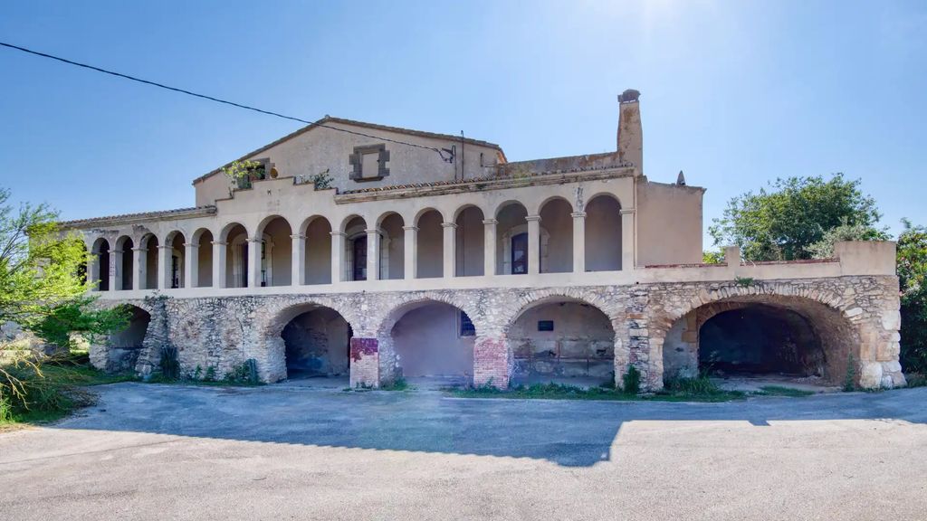 Property photo 3 of 41