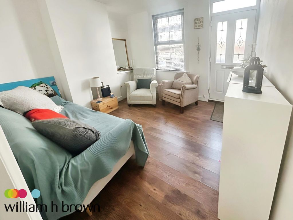 Property photo 3 of 12 Living Room