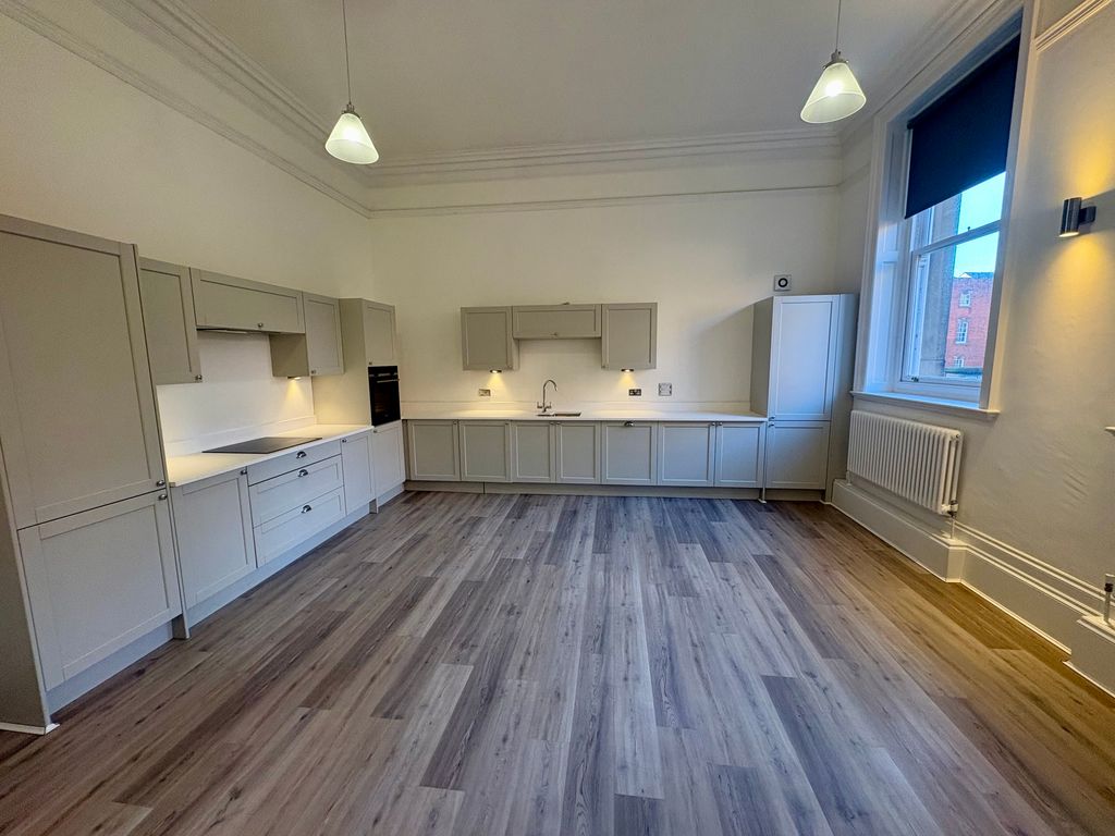 Property photo 2 of 9 Image