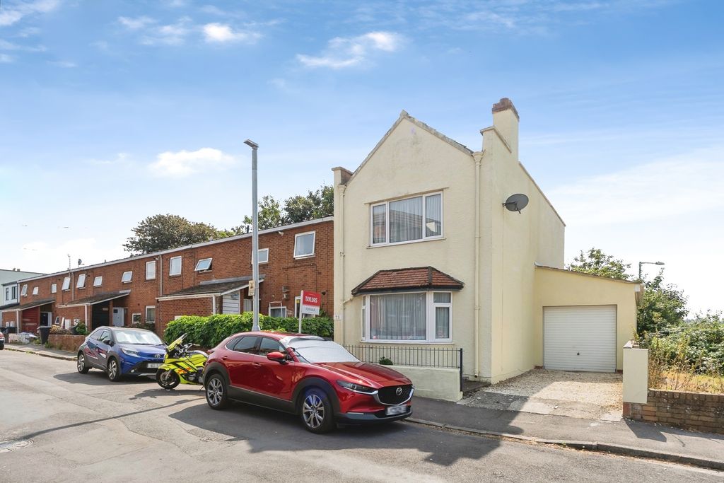 Property photo 1 of 19 Pbox-Img.Jpg