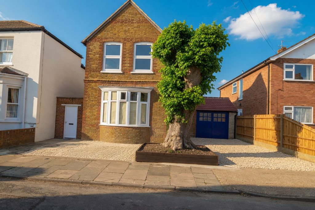 Property photo 1 of 9 Qtml7