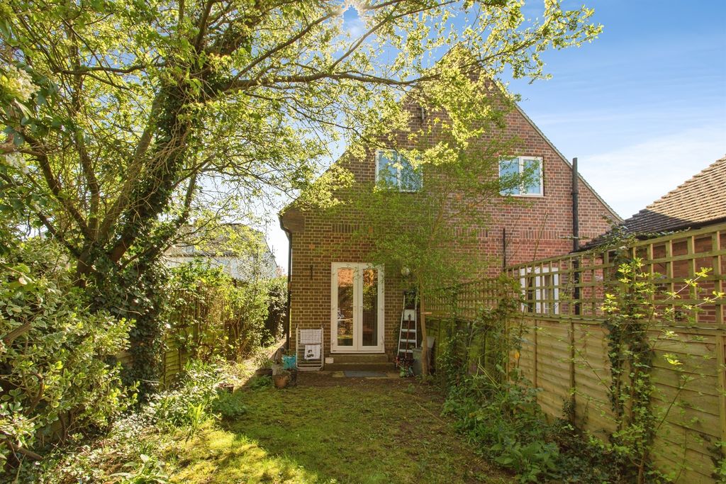 Property photo 2 of 3