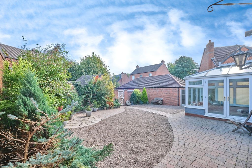 Property photo 3 of 35 Photo