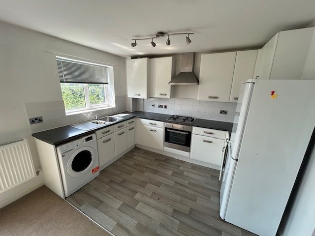 Property photo 2 of 5 Kitchen