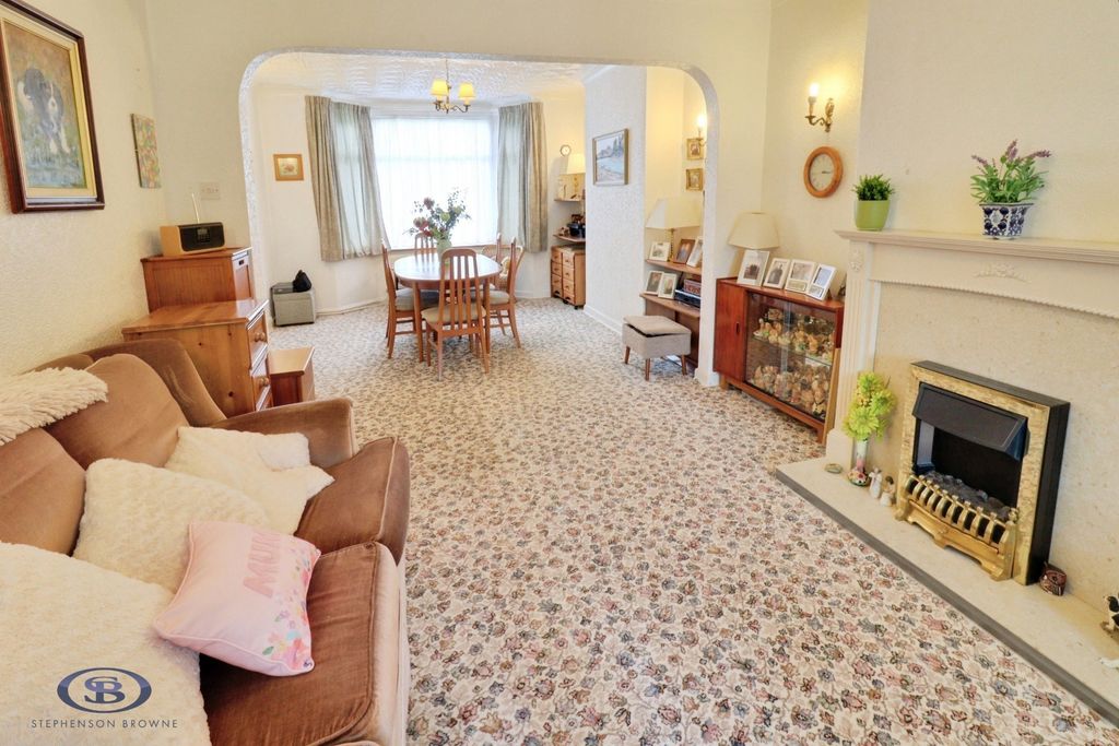 Property photo 2 of 33 Pbox-Img.Jpg