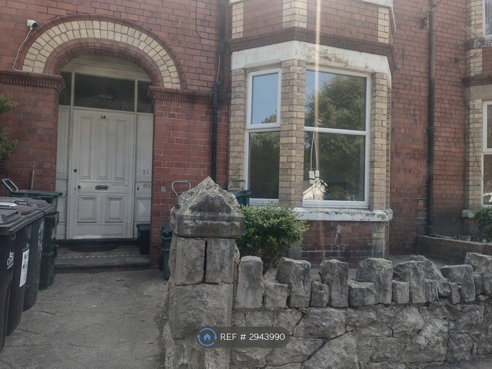 Property photo 1 of 8 Front