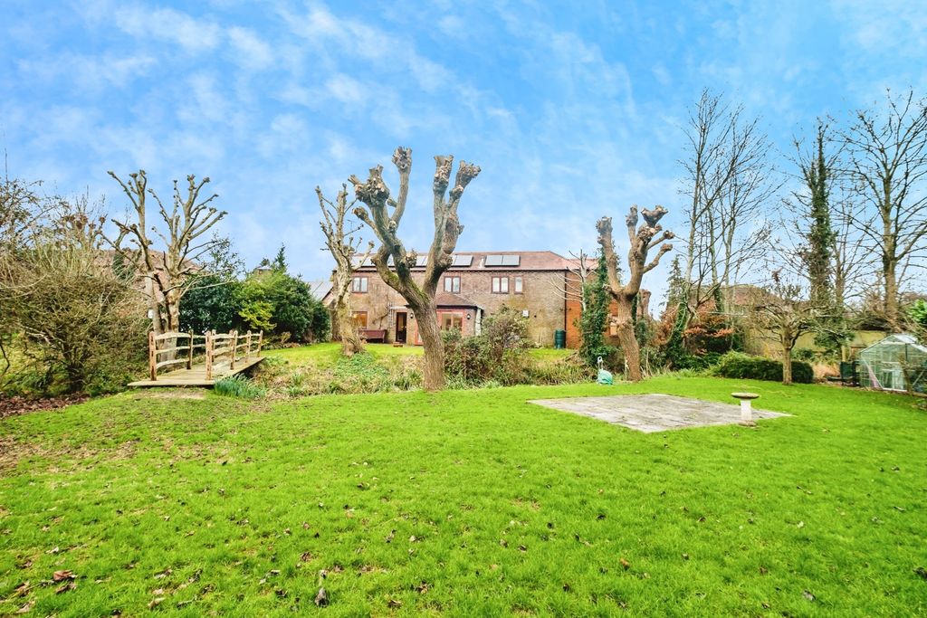 Property photo 3 of 23 Photo