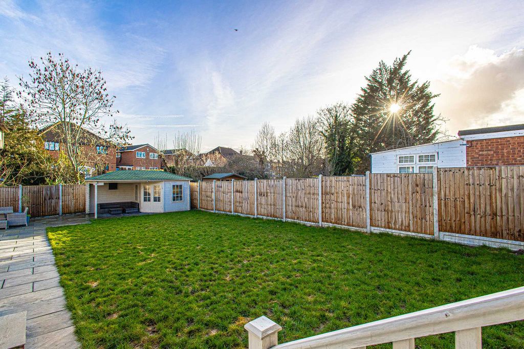 Additional image 36 of 4 bed detached house for saleThundersley Park Road, Benfleet SS7
