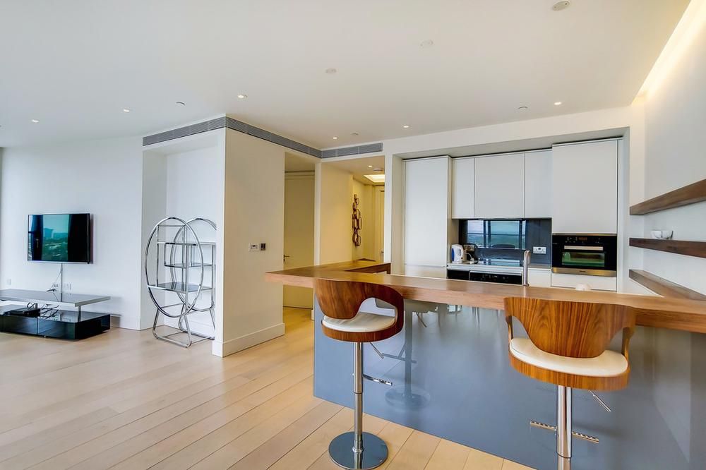 Property photo 3 of 14 Kitchen_Bar