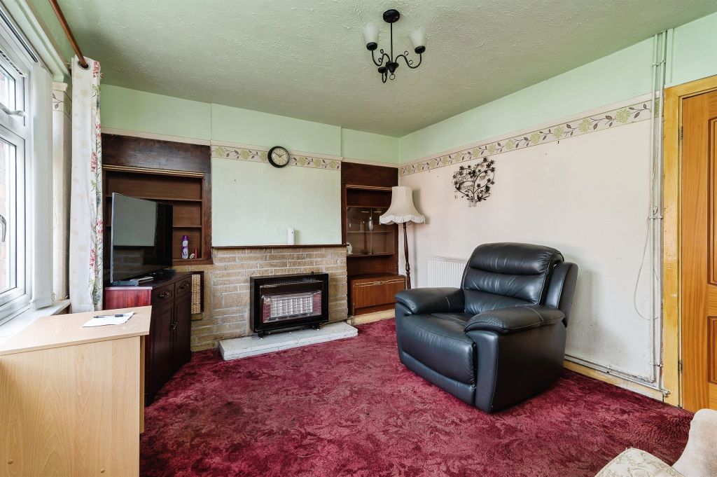 Property photo 2 of 17