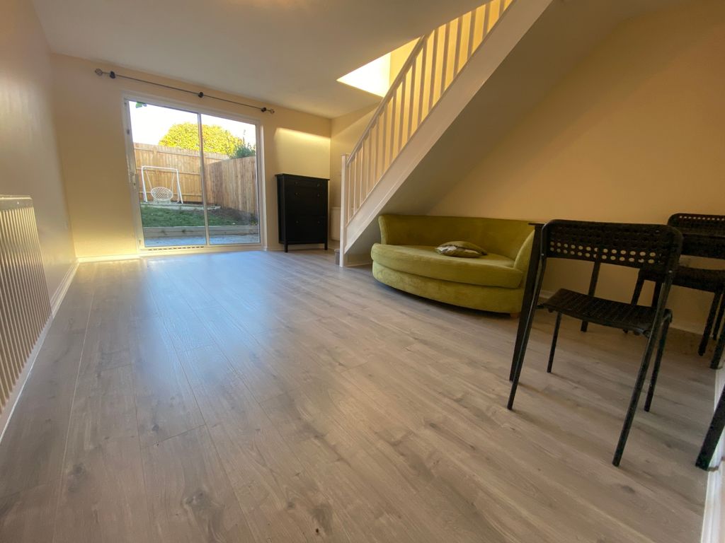 Property photo 3 of 8 Photo 3