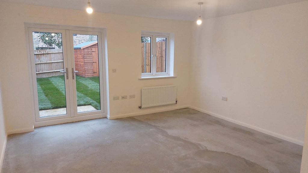 Property photo 2 of 5