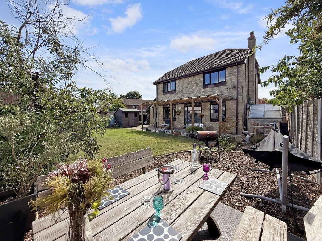 Property photo 1 of 16