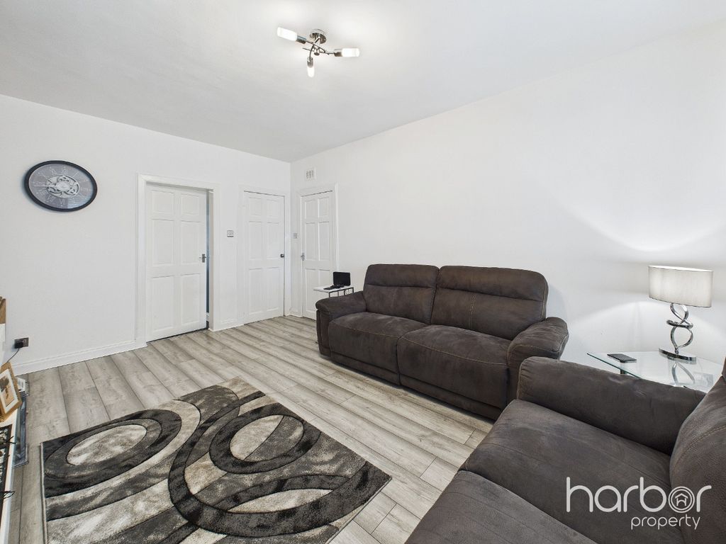 Property photo 3 of 16 4486686