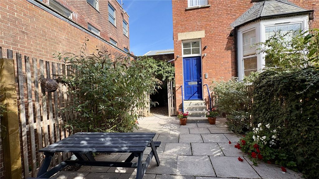 Property photo 1 of 15 Picture No. 19