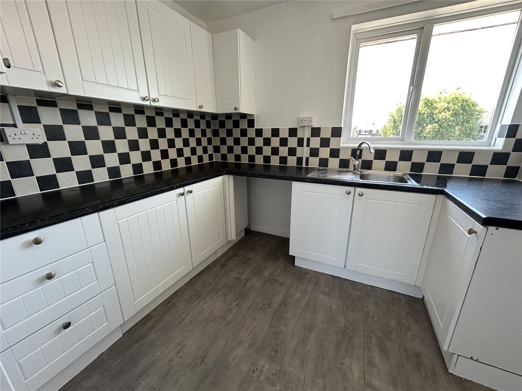 Property photo 2 of 10 Picture No. 08