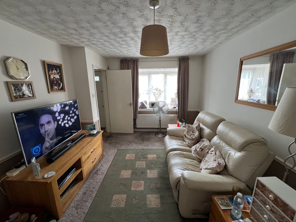 Property photo 3 of 18 Img_1167