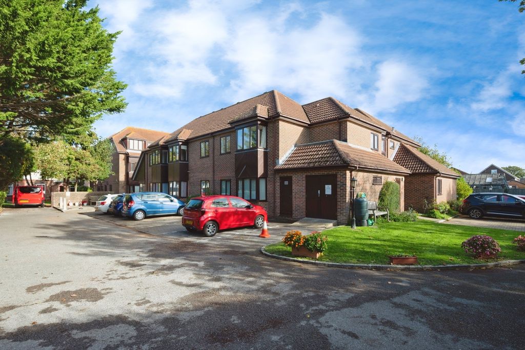 Property photo 1 of 15 Photo