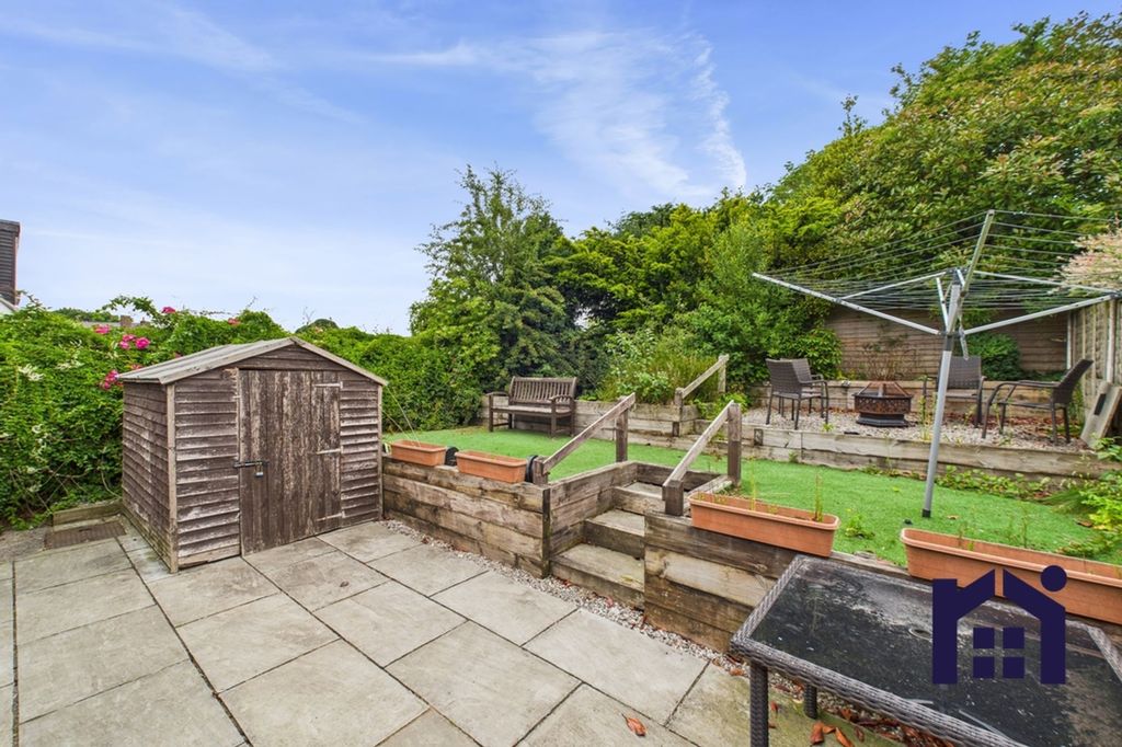 Property photo 2 of 14 Garden