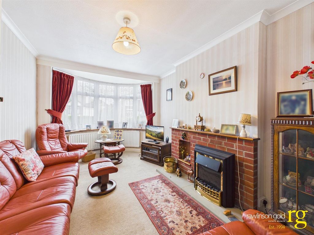 Property photo 3 of 14 Cam02900G0-Pr0333-Still002.Jpg